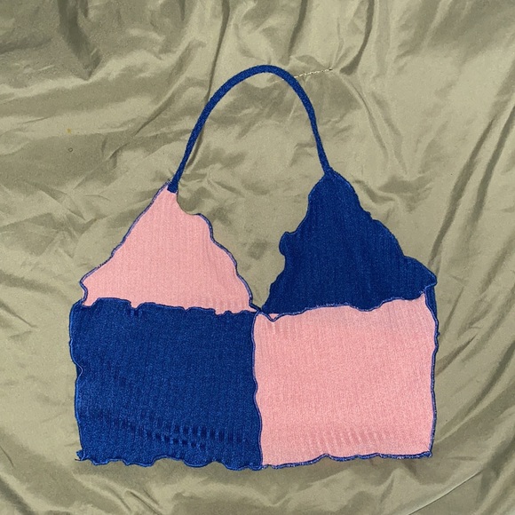 Trendy pink and blue halter top - Picture 2 of 4